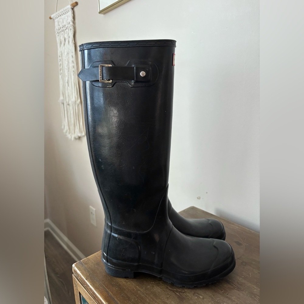 Hunter Classic Black Tall Boots - Picture 5 of 9